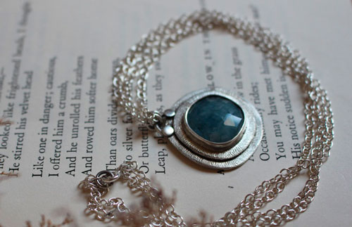 The eye of the sea, marine life necklace in sterling silver and aquamarine