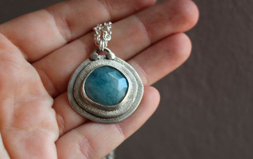 The eye of the sea, marine life necklace in sterling silver and aquamarine