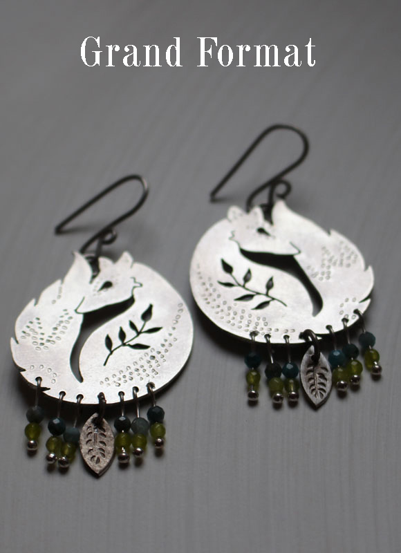 The fox of the wheat, fox and leaves earrings in sterling silver, blue and green agate