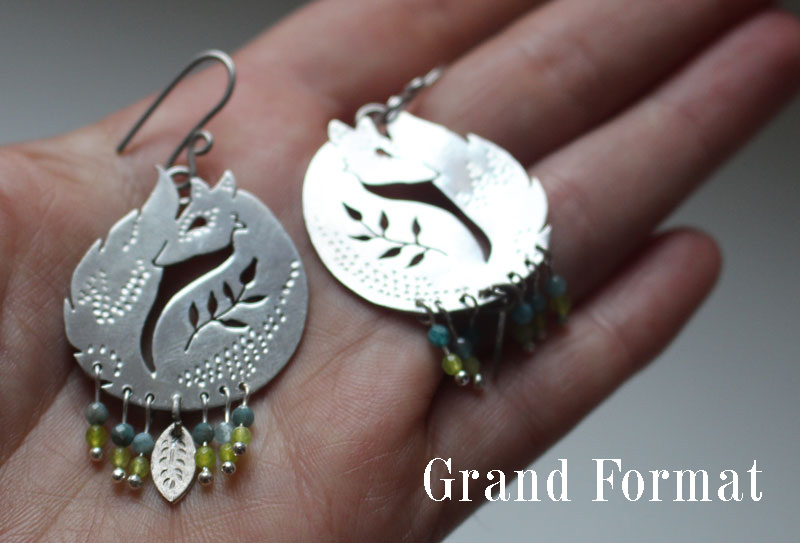The fox of the wheat, fox and leaves earrings in sterling silver, blue and green agate