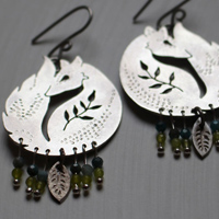 The fox of the wheat, fox and leaves earrings in sterling silver, blue and green agate