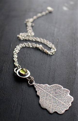 The legend of the oak tree, tree of history necklace in sterling silver and peridot