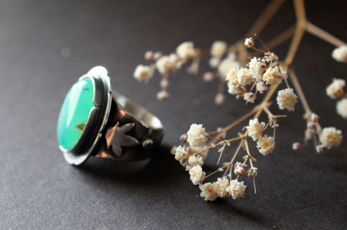 The soul of nature, flower ring in sterling silver and chrysoprase