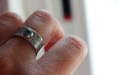 With the flow, mandala ring in sterling silver and blue apatite