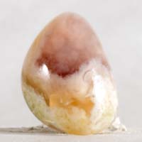 lilac chalcedony E cabochon