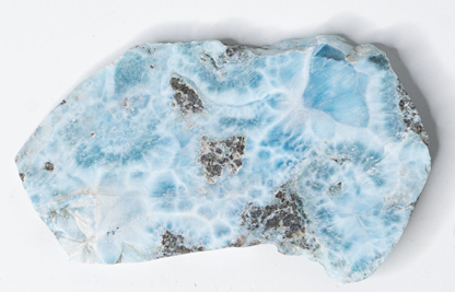 The history, benefits and virtues of larimar