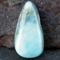 larimart B cabochon