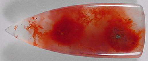 The history, benefits and virtues of pigeon blood agate
