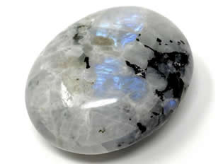 The history, benefits and virtues of rainbow moonstone