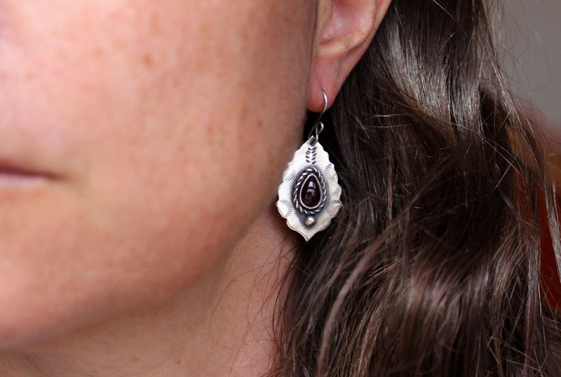 Adeona, ancient Roman architecture earrings in silver and garnet
