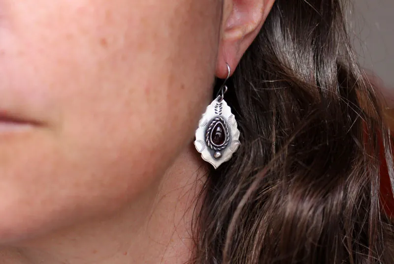 Adeona, ancient Roman architecture earrings in silver and garnet