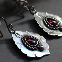 Adeona, ancient Roman architecture earrings in silver and garnet