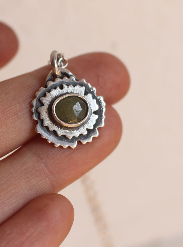 Almond green primrose, flower necklace in silver and green sapphire