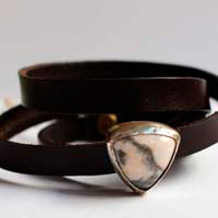 Ansfried, peace and victory bracelet in silver, brass, leather and rhodonite