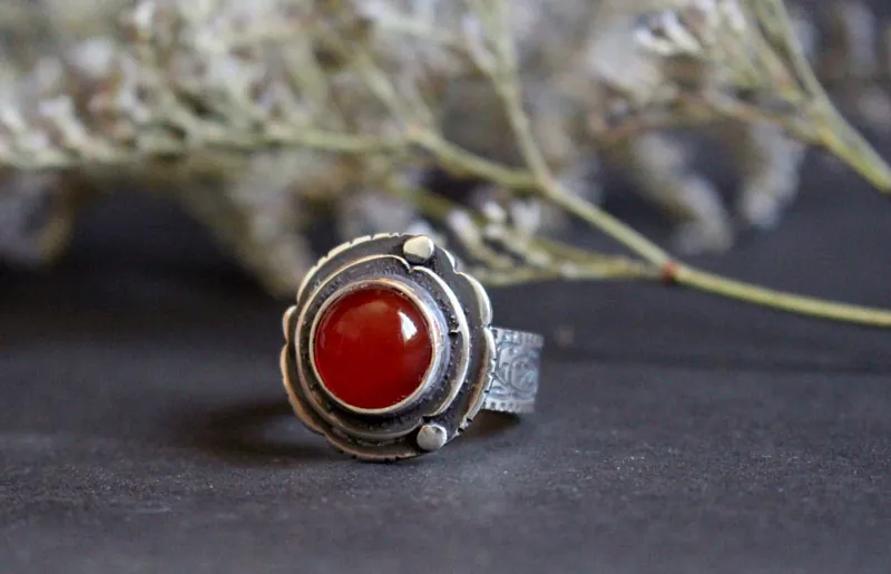 Autumn eglantine, flower and fruit ring in silver and carnelian