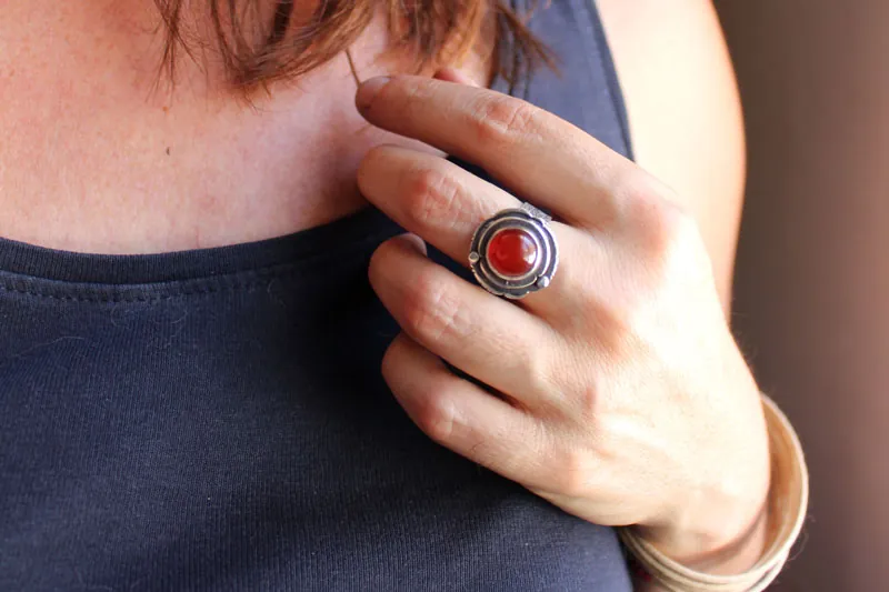 Autumn eglantine, flower and fruit ring in silver and carnelian