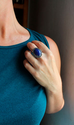 Autumn equinox, moon leaf ring in silver and lapis lazuli