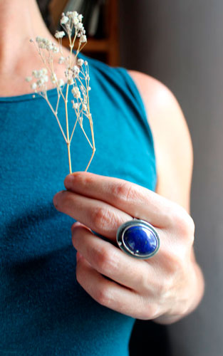 Autumn equinox, moon leaf ring in silver and lapis lazuli