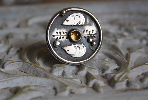 Autumn hedgehog, animal totem ring in silver and citrine