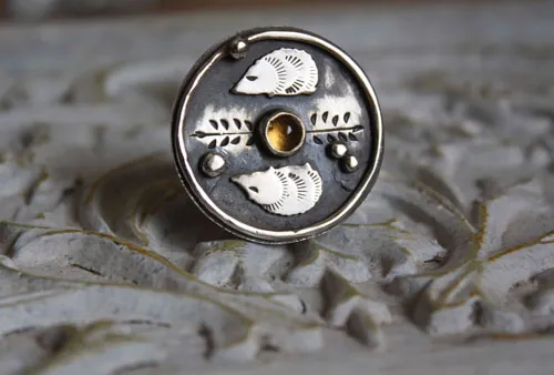 Autumn hedgehog, animal totem ring in silver and citrine