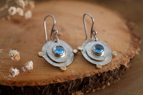 Azure sun, escape earrings in silver, gold and blue zircon