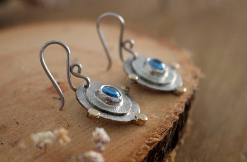 Azure sun, escape earrings in silver, gold and blue zircon