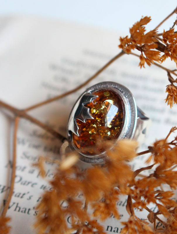 Amber leaf, maple leaf ring in silver and amber