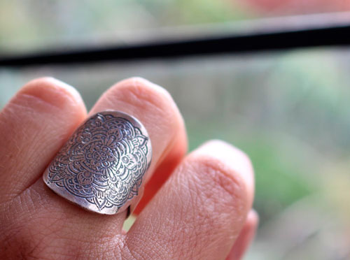 Anoki, flower mandala ring in sterling silver