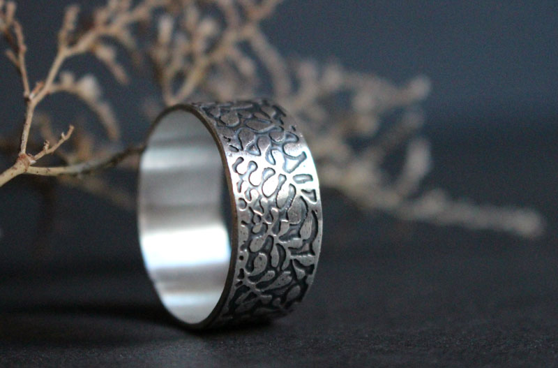 Aquatic ballet, seaweed ring in sterling silver