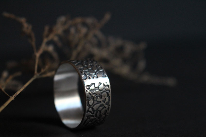 Aquatic ballet, seaweed ring in sterling silver