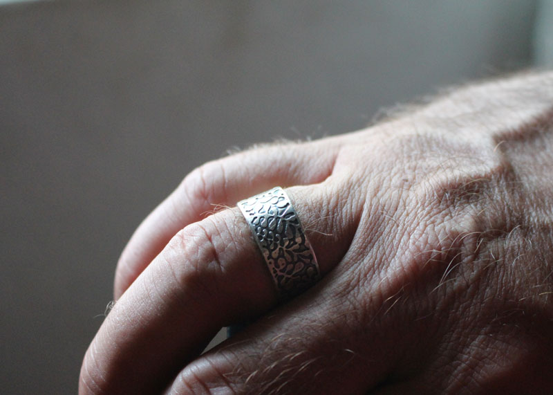 Aquatic ballet, seaweed ring in sterling silver