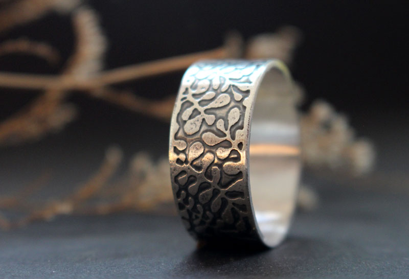 Aquatic ballet, seaweed ring in sterling silver