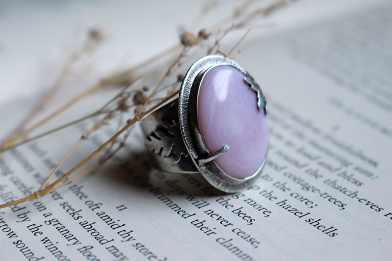 At the dawn of spring, season ring in sterling silver and Peruvian pink opal