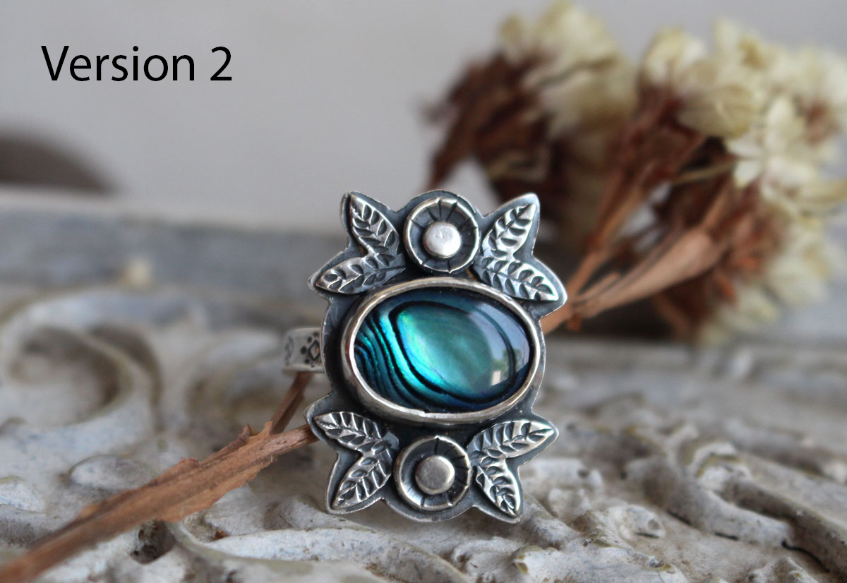 Blue from the sea, flower and shell ring in silver and paua