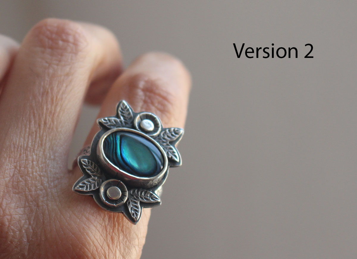 Blue from the sea, flower and shell ring in silver and paua