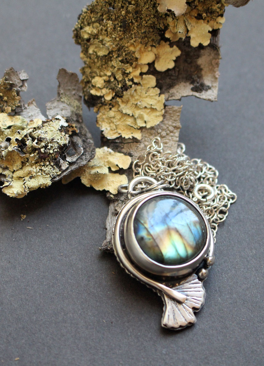 Blue ginkgo 2, sky leaf necklace in silver and labradorite