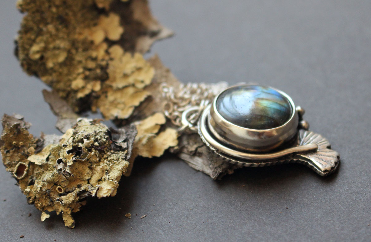 Blue ginkgo 2, sky leaf necklace in silver and labradorite