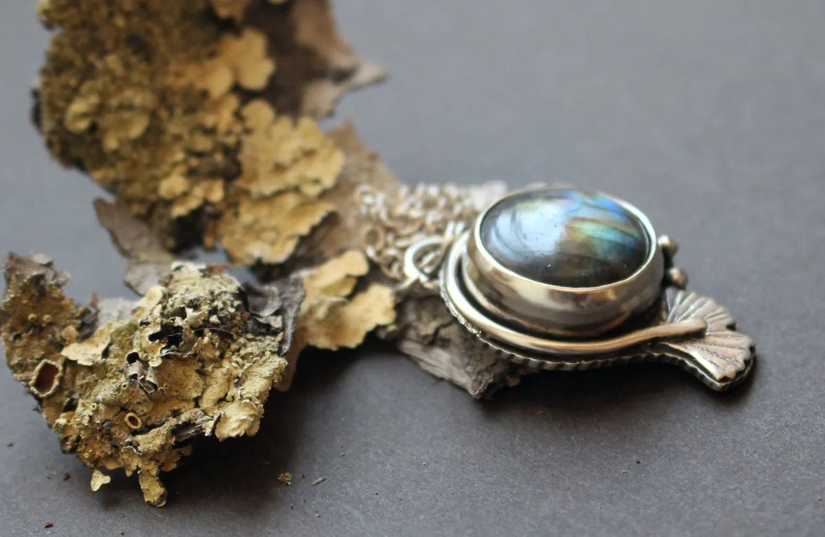 Blue ginkgo 2, sky leaf necklace in silver and labradorite