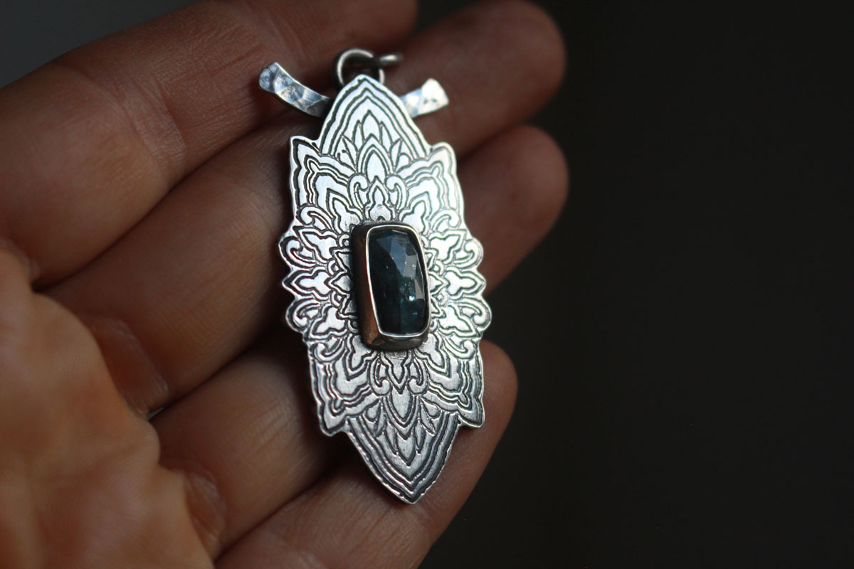 Blue star, star mandala necklace in silver and kyanite