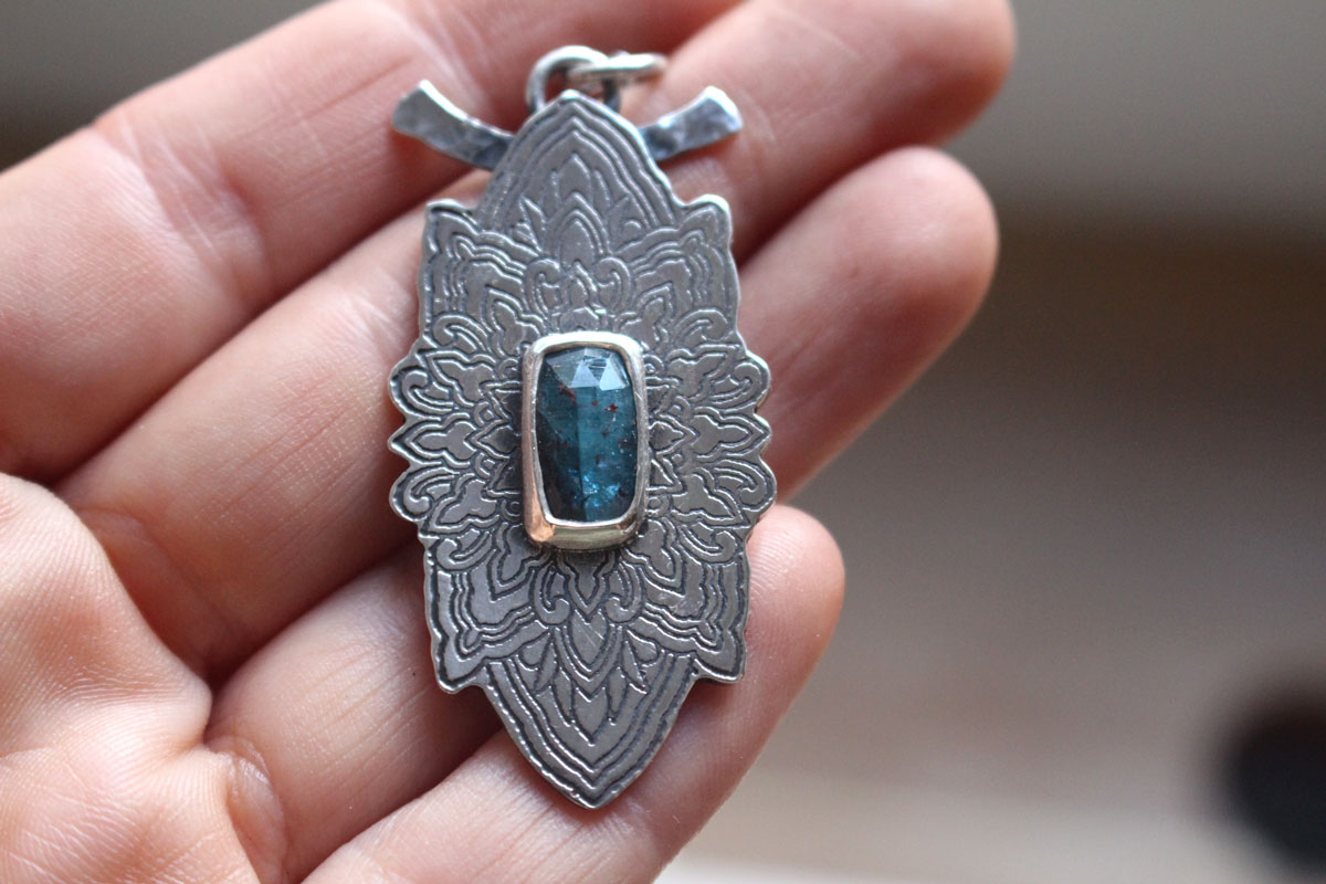 Blue star, star mandala necklace in silver and kyanite