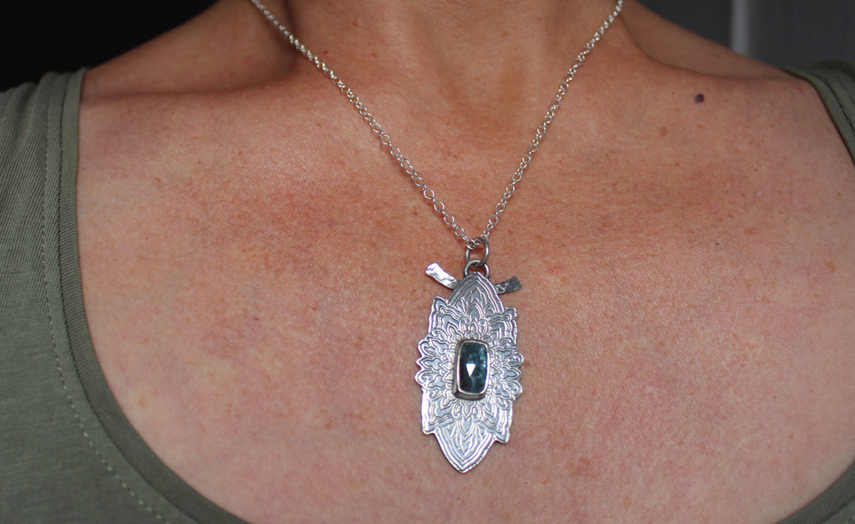 Blue star, star mandala necklace in silver and kyanite