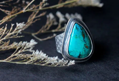 Blue wave, Japanese sea ring in sterling silver and chrysocolla