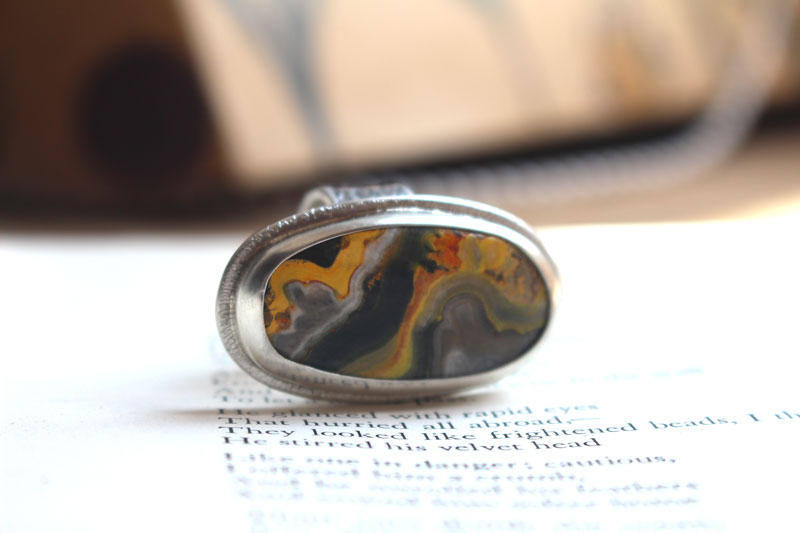 Breath of the earth, mother-earth ring in silver and bumblebee jasper