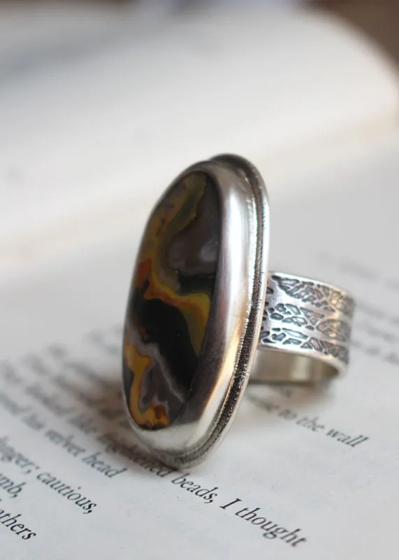 Breath of the earth, mother-earth ring in silver and bumblebee jasper