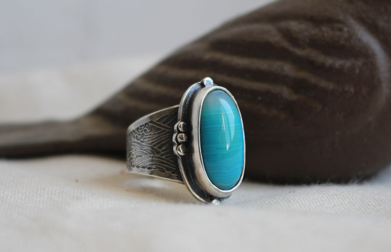 Between the sky and the sea, nautical ring in silver and blue agate