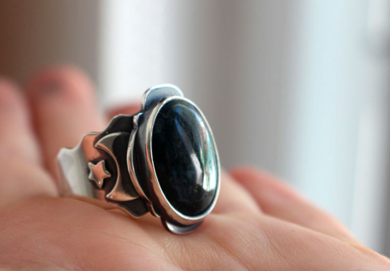 Between the stars and the moon, astronomical ring in silver and moss agate