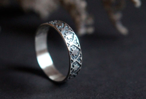 Bindweed, trilobed plant ring in sterling silver
