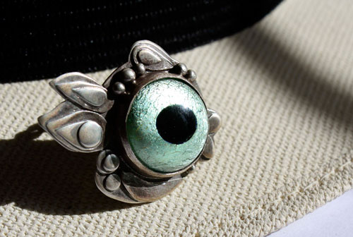 Blowfish, fugu fish ring in silver and glass