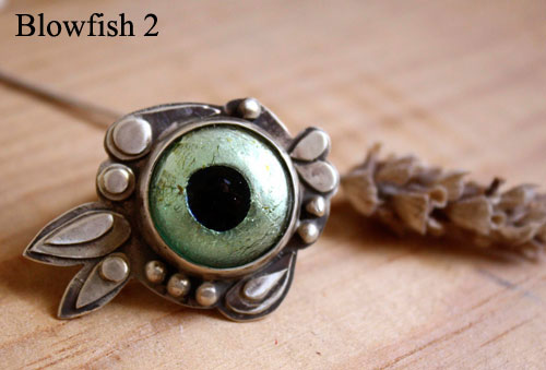 Blowfish, fugu fish ring in silver and glass