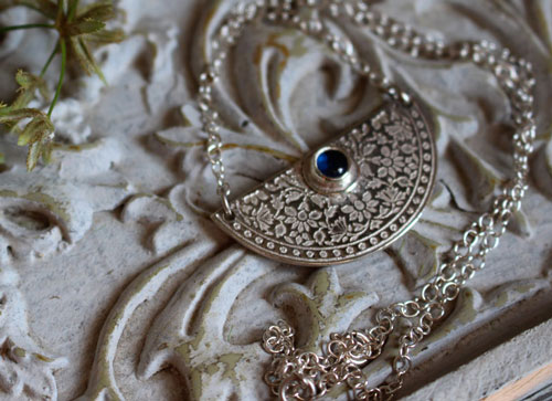 Blue hour garden, twilight necklace in sterling silver and blue sapphire